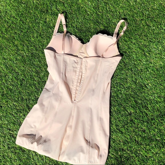 La Senza corset shape wear - Picture 4 of 4